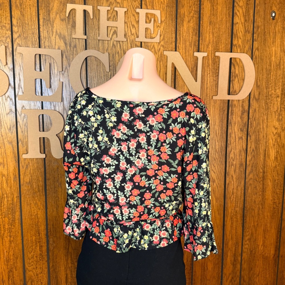 Patrons of Peace Blouse Womens Medium Black Floral Tie Waist Ruffle Sleeve Top - Picture 5 of 6